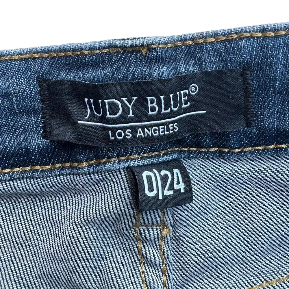 Judy Blue Eva Mid-Rise Fray Hem Skinny Size 0/24 - Picture 10 of 12